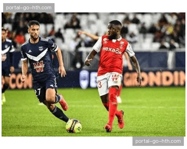 昂热2-1领先斯特拉斯堡，比赛进入最后十分钟