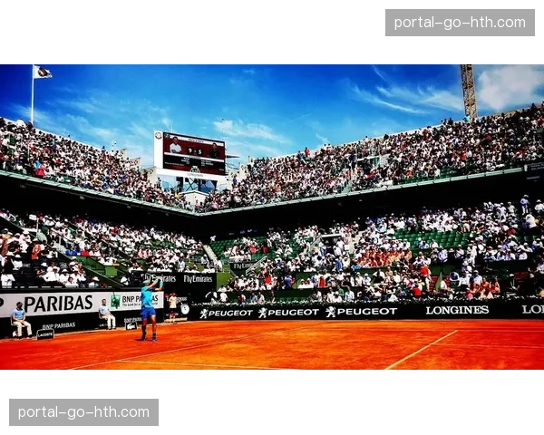 聚焦萨布丽娜·约内斯库：她的商业版图与球场表现同步扩张